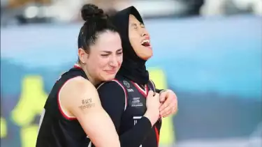 Megawati Hangestri dan Giovanna Milana saat main di Red Sparks