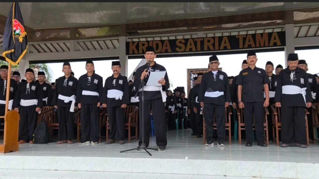 Persaudaraan Setia Hati Terate (PSHT) Tolak Nyawiji dengan Kubu M Taufiq
            - galeri foto