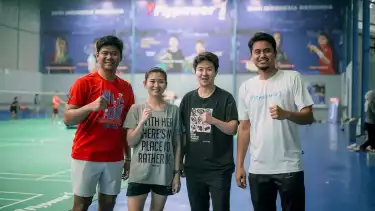 Liliyana Natsir bersama Tontowi Ahmad, Praveen Jordan, dan Debby Susanto
