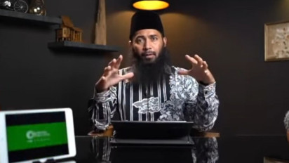 Kebiasaan Keluarkan Air Kencing saat Shalat walau Tak Sengaja, Ustaz Syafiq Riza Basalamah Ungkap Anda Dipengaruhi...