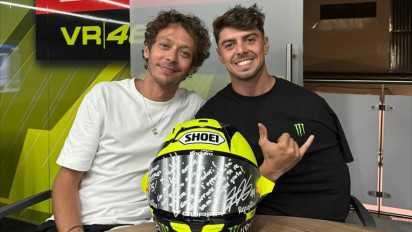 Meski Sudah Lama Pensiun, Valentino Rossi Ternyata Masih Terlibat Banyak Hal di MotoGP 2025