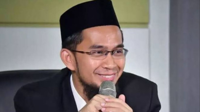 Kebiasaan Salam Shalat pakai Wa Barakatu Sebaiknya Dihindari, Ustaz Adi Hidayat Ungkap Hukumnya dalam Islam