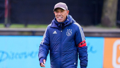 Resmi Jadi Bagian Timnas Indonesia, Simon Tahamata Beri Satu Kalimat Khusus ke Patrick Kluivert