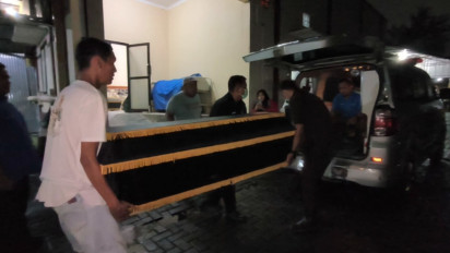 Empat Jenazah Korban Tabrak KA Diambil Keluarga, Polisi Periksa Penjaga Perlintasan