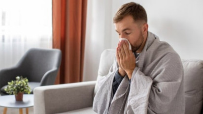 Benarkah Minum Air Kelapa atau Susu Murni Bisa Atasi Keracunan? Begini Jawaban dari Dokter