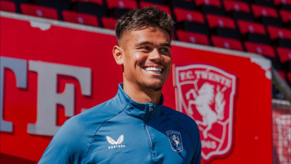 Disebut Konyol Oleh Pengamat, Mees Hilgers Disarankan Pindah Klub Jika Terus-terusan Jadi Tulang Punggung FC Twente
