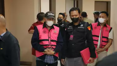 Kejagung tetapkan 3 tersangka dalam kasus korupsi kredit di Sritex.