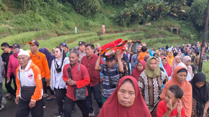 Ratusan Pengungsi Korban Bencana Tanah Bergerak di Brebes Pindah ke Hunian Sementara