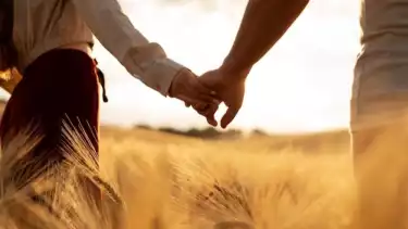 Mulai Frustasi karena Belum Menikah, Amalkan Doa ini