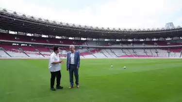 Erick Thohir cek rumput SUGBK