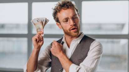 Ramalan Zodiak Keuangan dan Karier Besok, 10 Juni 2025: Cancer Stabil, Capricorn Sebaiknya...