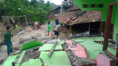 Fenomena Tanah Bergerak di Bekasi, Beberapa Rumah Warga Rusak Berat