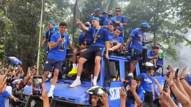 Persib Bandung Rayakan Juara Liga 1 2024-2025
