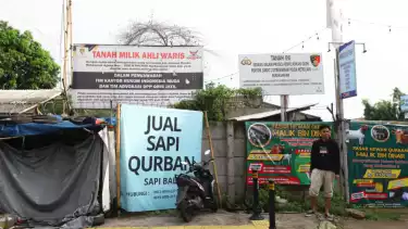 Potret Tenda Pecel Lele dan Hewan Kurban di Lahan BMKG yang Dicaplok Ormas Milik Hercules (GRIB Jaya), Pedagang Curhat Sudah Bayar Puluhan Juta untuk Sewa
