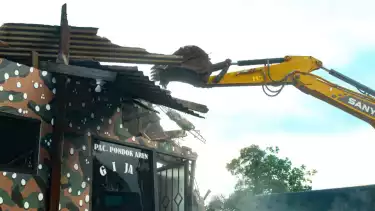 Potret Saat BMKG-Polisi Melucuti Simbol Kejayaan Ormas Milik Hercules (GRIB Jaya) di Tangsel