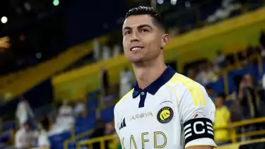 Cristiano Ronaldo resmi tinggalkan Al Nassr