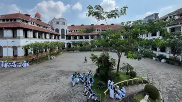 PT KAI Wisata turut mendukung pelaksanaan Ibadah Kenaikan Yesus Kristus yang diselenggarakan pada Kamis, 29 Mei 2025 di kawasan heritage Lawang Sewu, Semarang.