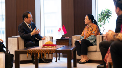 Bertemu Ketua DPR Jepang, Puan Minta Dukungan Transisi Energi Hijau di RI