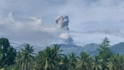 Gunung Dukono di Malut Alami Erupsi Kamis Pagi, Letusan Abu Putih Capai 1.500 Meter