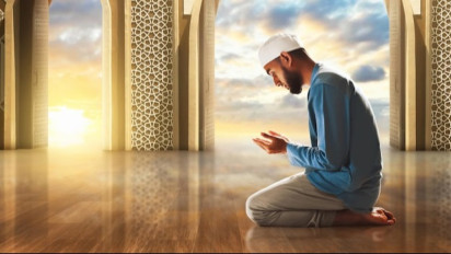 Pria Wajib Tahu, Ternyata Kebiasaan ini Bisa Kurangi Pahala Shalat Anda di Masjid