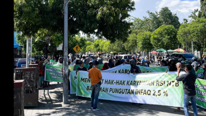 Kesal Gaji Dipotong Berdalih Infaq, Ratusan Massa Datangi Disnaker Tuntut Pimpinan Yayasan RSI NTB Mundur