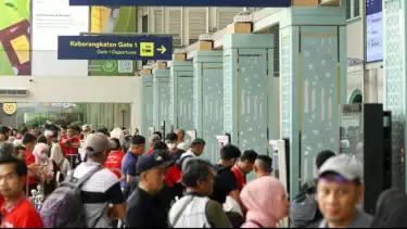 Sebanyak 16.112 penumpang tercatat berangkat menggunakan kereta api jarak jauh