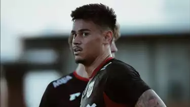 Mees Hilgers latihan di Bali