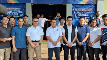 Upaya Regenerasi Atlet Bulutangkis, Fadil Imran Resmikan GOR Pusdik Lantas Smash