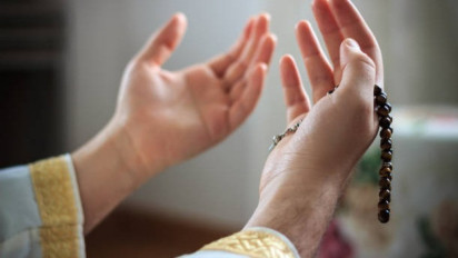 Jangan Lewatkan Doa Setelah Shalat Jumat agar Membuka Pintu Rezeki dan Memudahkan Pelunasan Utang, Berikut Doanya