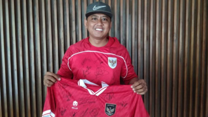 Gila Fans Timnas Indonesia Ini Rela Habiskan Duit Belasan Juta hanya Demi Menonton Jay Idzes dkk Latihan di Bali