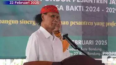 Hercules saat acara pengukuhan jabatan barunya sebagai Panglima Laskar Santri Jawa Barat