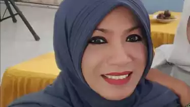 Sosok Shuniyya Ruhama ustazah NU dan koordinator Gusdurian Kendal yang diduga waria.