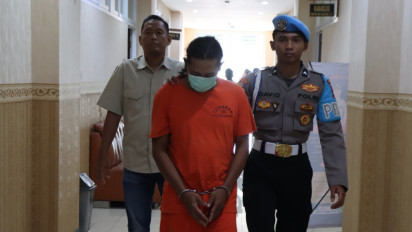 Ancam Sebar Foto-foto Syur, Seorang Ayah di Gresik Perkosa Anak Tirinya Nonstop dalam Waktu 3 Jam