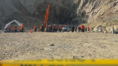 Empat Korban Masih Belum Ditemukan, Tim SAR Fokus Cari di Titik Kiri Longsor Gunung Kuda