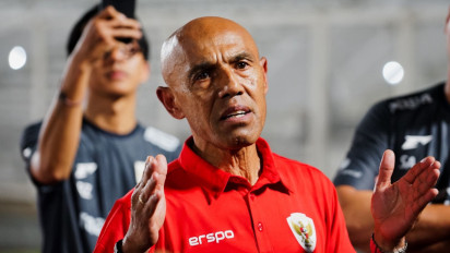 Simon Tahamata Minta Suporter Timnas Indonesia Tidak Beri Tekanan Berlebihan ke Skuad U17: Mereka Baru 16 Tahun