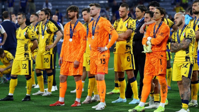 Inter Milan Pasang Badan! Bek Andalan Ini Resmi Tak Dijual Meski Diminati Klub Spanyol