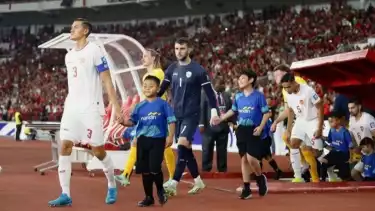 Kapten Timnas Indonesia, Jay Idzes saat laga kontra Australia.