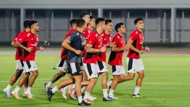 Timnas Indonesia latihan jelang lawan China.