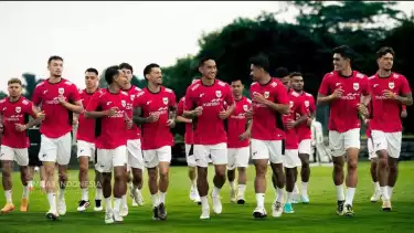 Para pemain Timnas Indonesia menjalani latihan.