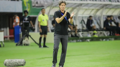 Tunggu Regulasi Pelatih Liga 2, PSS Sleman Simpan Pieter Huistra di Posisi Direktur Teknik 