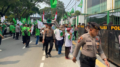 Kantor DPP PPP Digeruduk, Kader Serukan Pencopotan Romahurmuziy