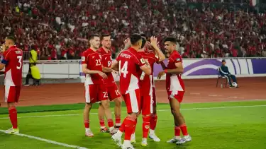 Pemain Timnas Indonesia merayakan gol Ole Romeny ke gawang China