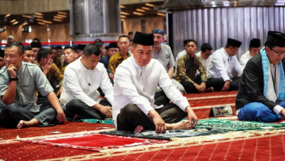 Panglima TNI Bersama Presiden RI Jalankan Salat Idul Adha di Masjid Istiqlal