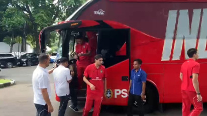 Baru Lolos Putaran ke-4 Kualifikasi Piala Dunia 2026, Prabowo Hadiahi Jam Tangan Mewah ke Pemain Timnas Indonesia, Netizen: Diskon Listrik Dibatalin