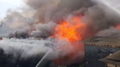 Kebakaran Besar Hanguskan Rumah di Penjaringan, Total Kerugian Capai Rp8 Miliar