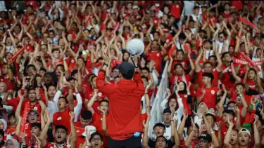 Suporter Timnas Indonesia memadati SUGBK
