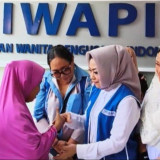 Rayakan Iduladha 1446 H, IWAPI Salurkan Hewan Kurban dari KADIN untuk Warga Prasejahtera