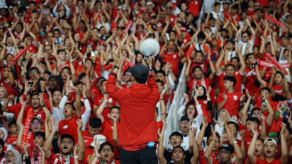 Viral Suporter Timnas Indonesia Buat Ulah di Stadion Suita City Football, Tandang Rasa Kandang