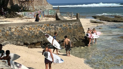 Sebanyak 24 Atlet Selancar asal Pesisir Barat Ikuti Ajang WSL Krui Pro 2025