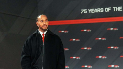 FIA Curiga Lewis Hamilton Sudah Pikirkan Pensiun, Setelah Kesulitan pada Musim Debutnya Bersama Ferrari di F1 2025